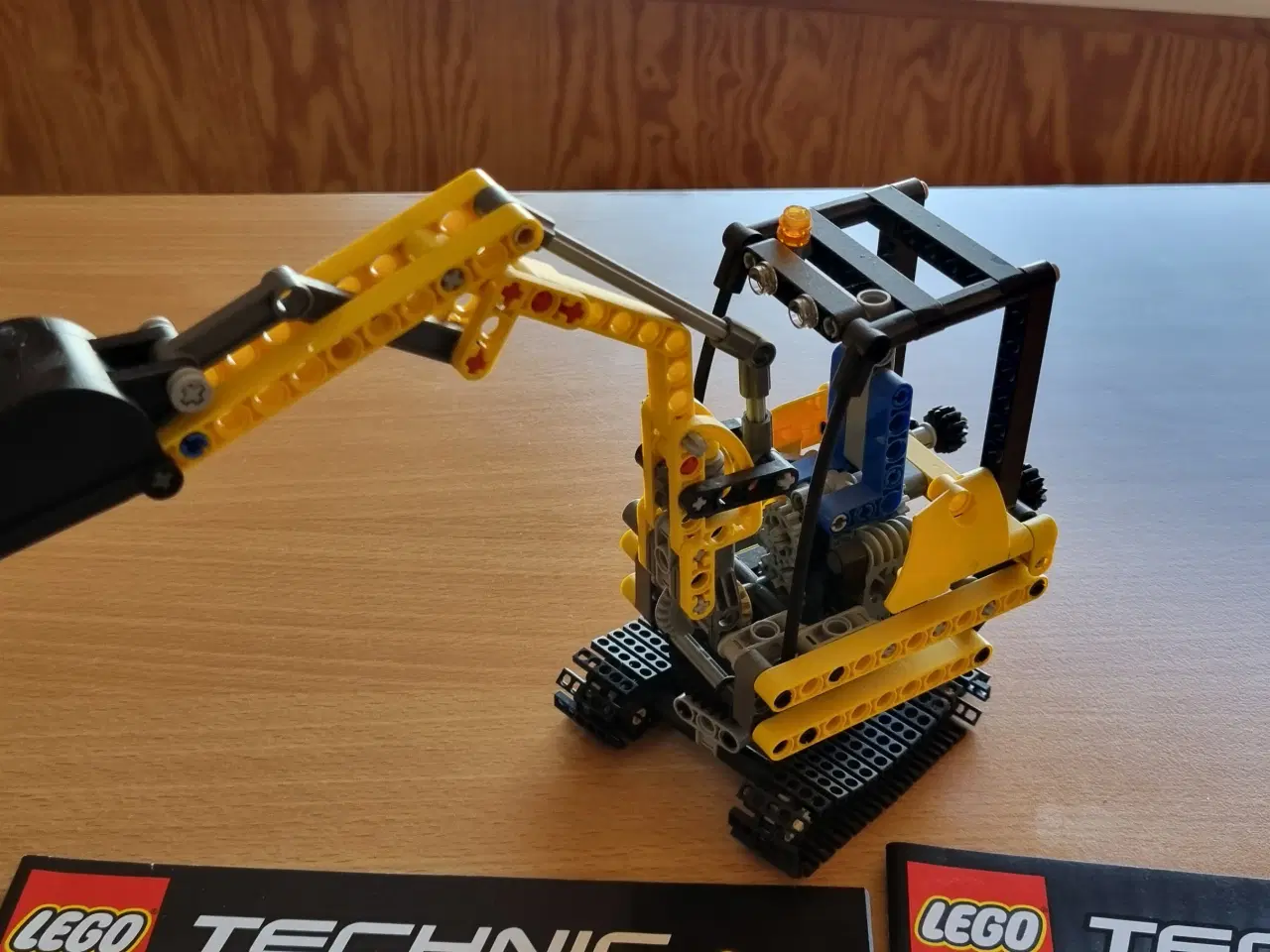Billede 2 - Lego Rechnic, Gravemaskine, nr 8047