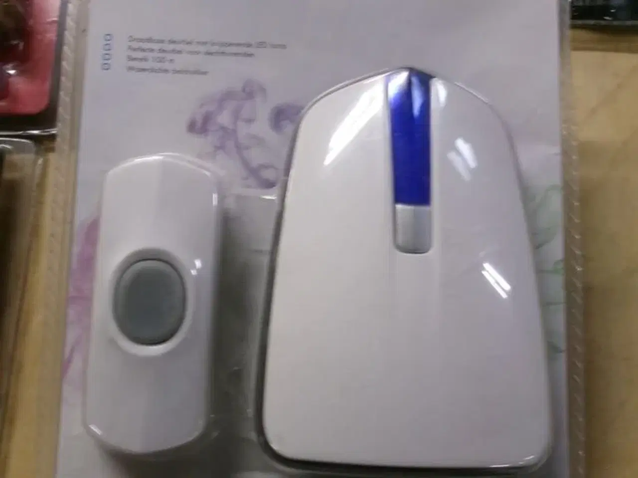 Billede 6 - Brevsprække, dørhåndtag, batteriopladere, dørklokke, lommelygter, hængelåse