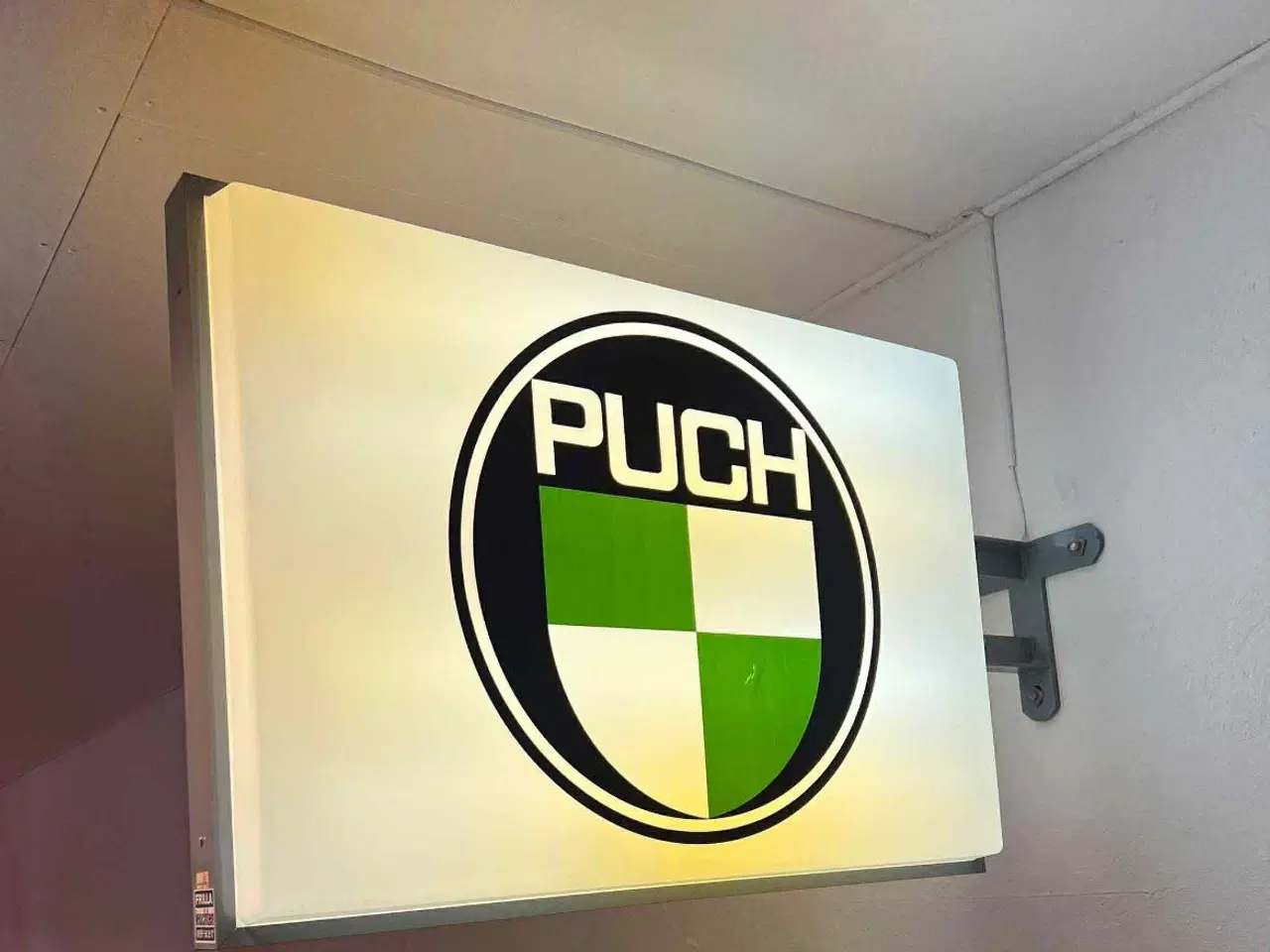 Billede 1 - Puch lys skilt