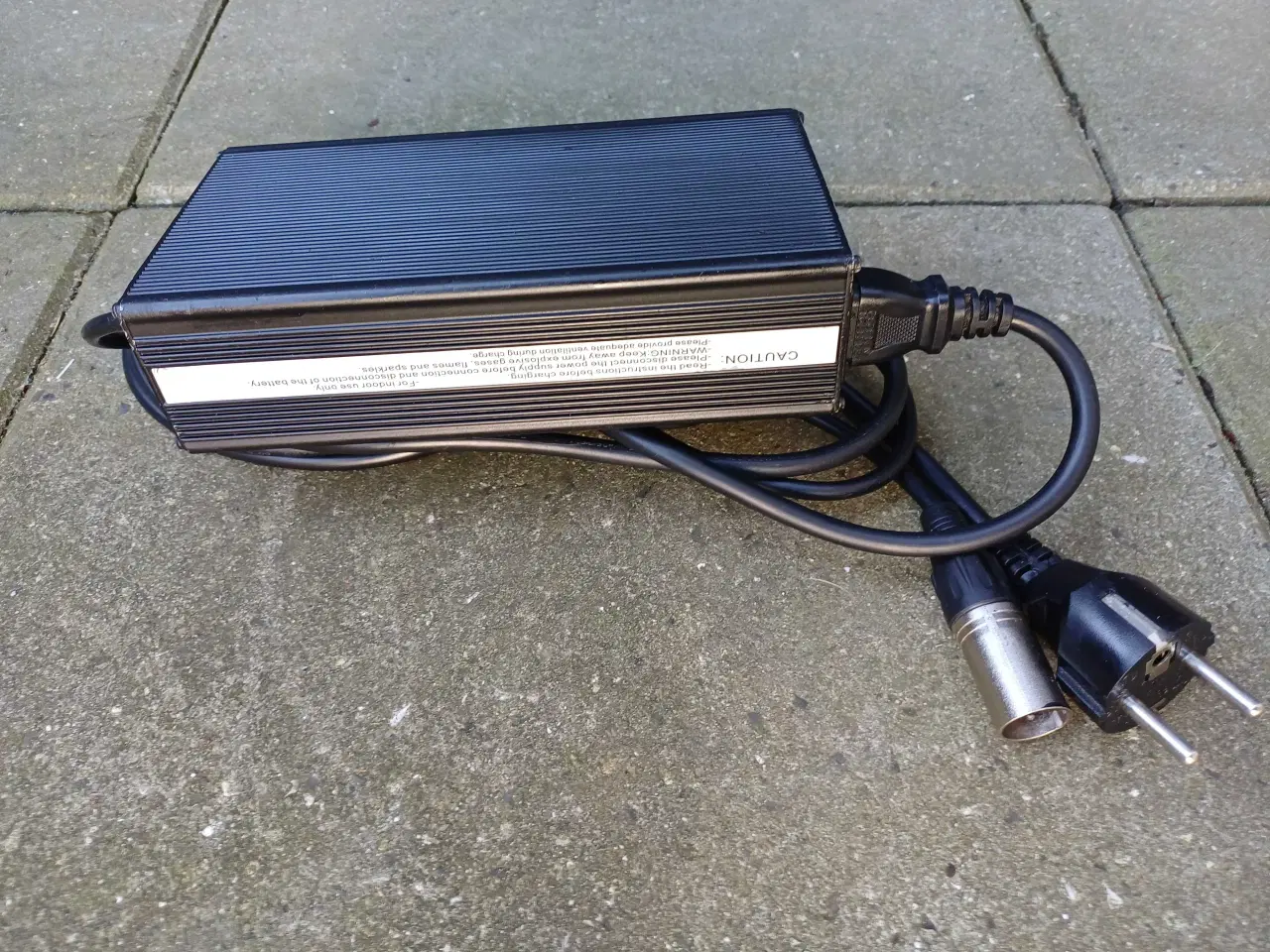 Billede 9 - Rock machine Kvalitetscykel "står som ny"