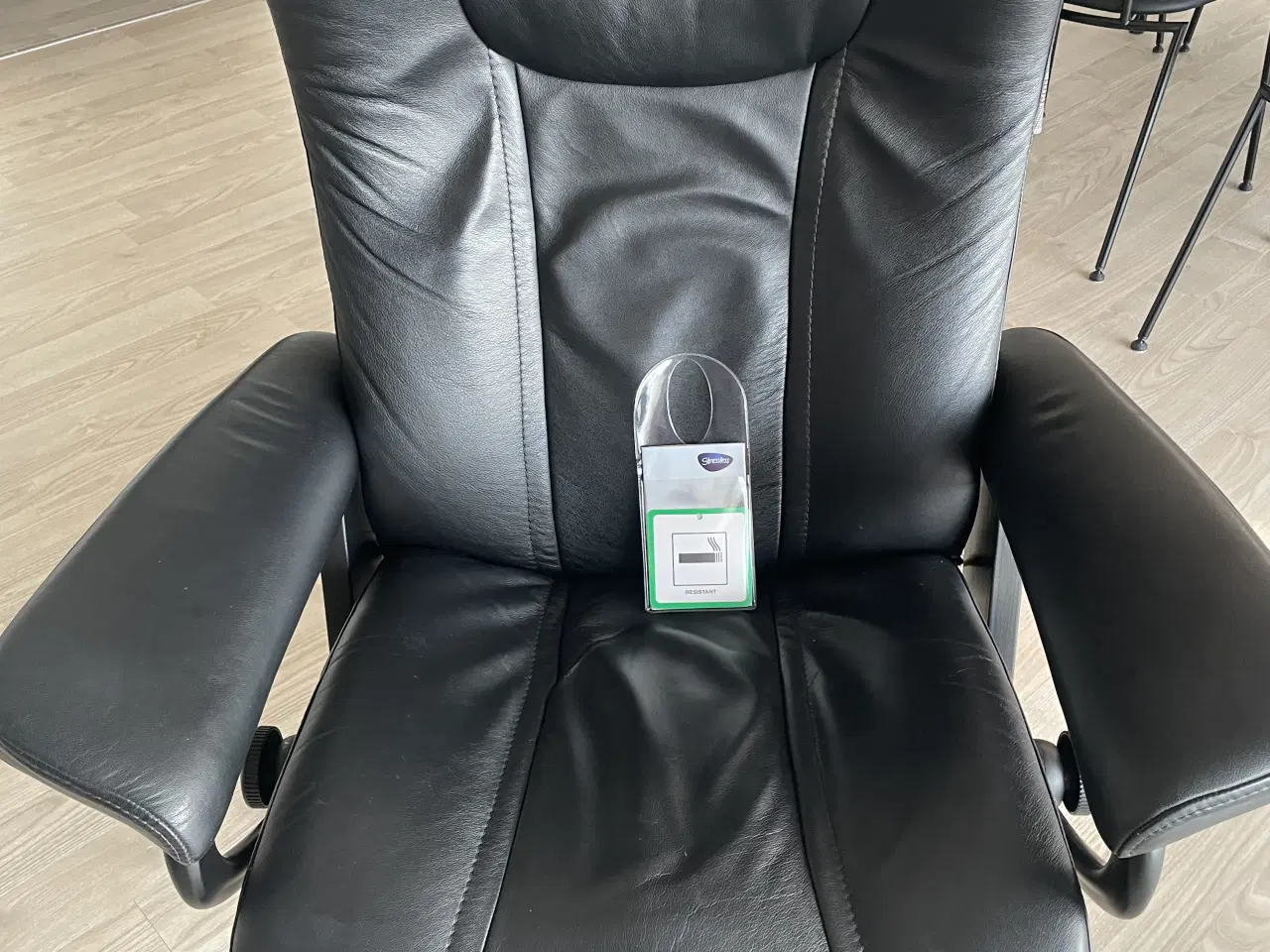 Billede 1 - Stressless sort lænestol med skammel