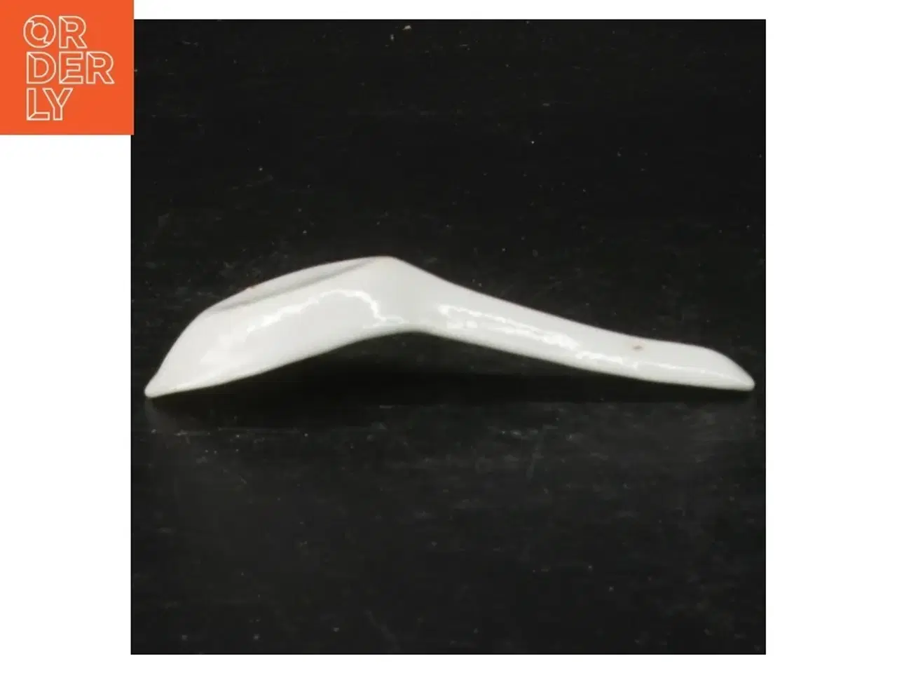 Billede 2 - Dekorativ kinesisk porcelænsske (str. 12 cm)