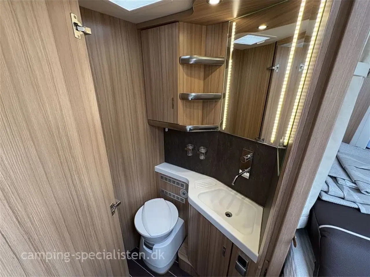 Billede 19 - 2019 - Knaus Sun I 700 LEG   Sjældent udbudt luksuscamper - Knaus Sun I 700 LEG fra 2019 - kan ses nu hos Camping-Specialisten.dk
