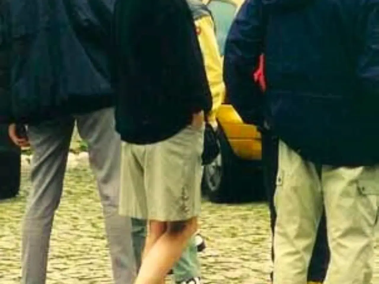 Billede 6 - Shorts med 'guld'knapper 