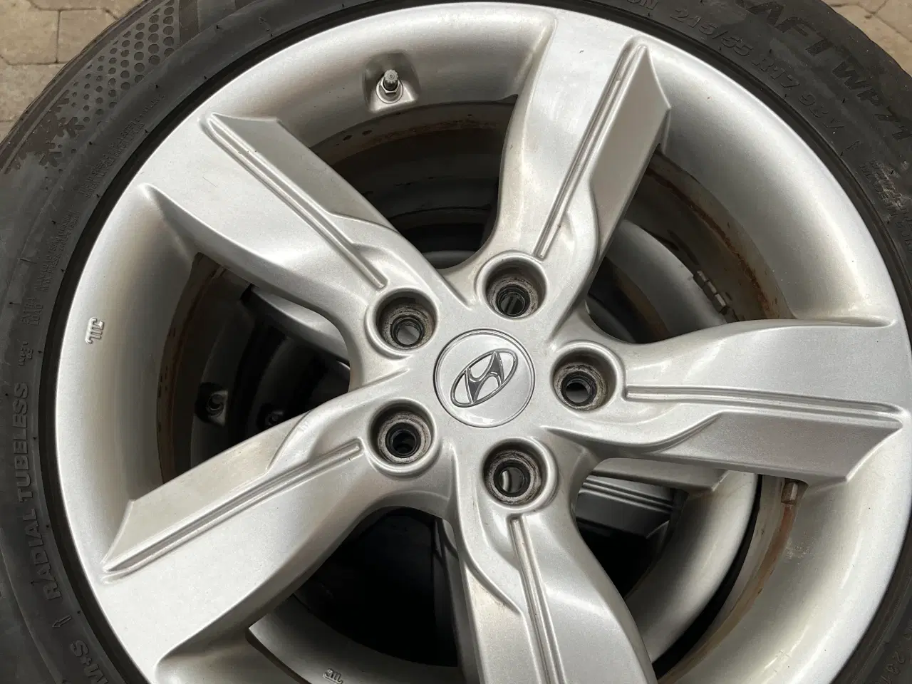 Billede 2 - Originale Hyundai kona Alufælge med vinterdæk