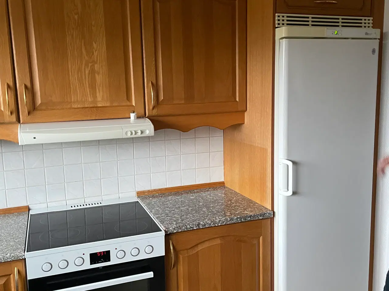 Billede 1 - Invita-køkken med fyldningslåger – klar til afhent