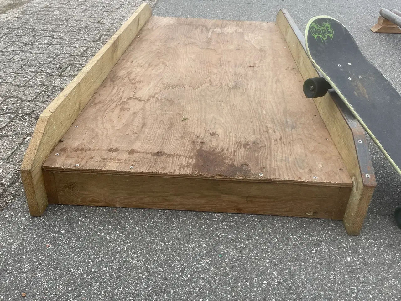 Billede 7 - Skate Box m/rail samt ekstra Dobbelt Rail