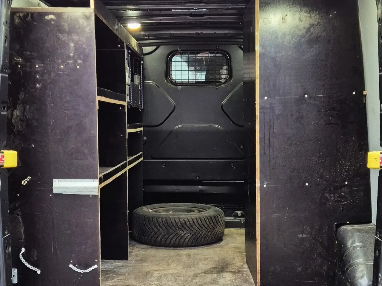 Billede 10 - Ford Transit Custom / nysynet og nyserviceret / træk / 2.0 TDCI 130 hestekræfter