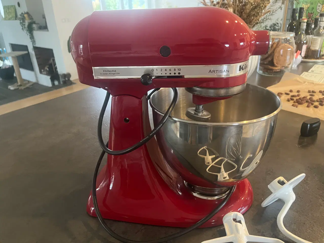 Billede 6 - KitchenAid Artisan 5KSM150 (rød) — velholdt + ekst