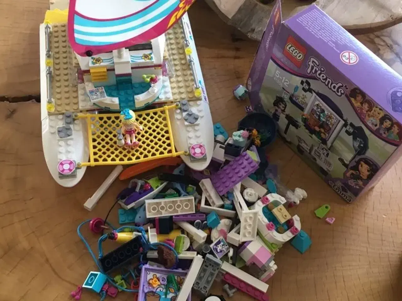 Billede 1 - LEGO Friends sælges