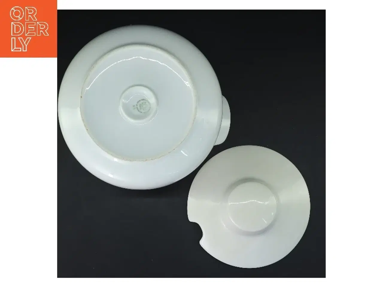 Billede 4 - B&G hvid koppel terrin (str. Ø 17 cm længde 12 cm)