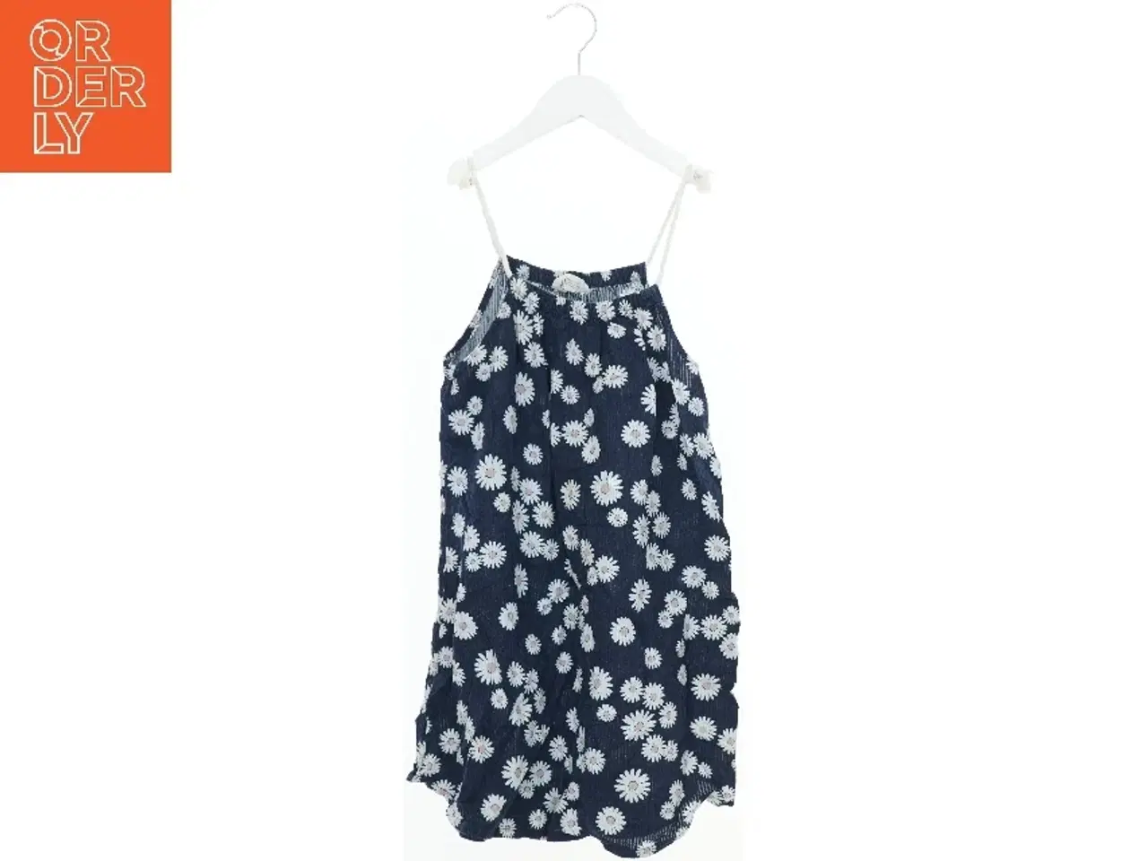 Billede 1 - Blomstret sommerkjole med tynde stropper fra H&M (str. 134)