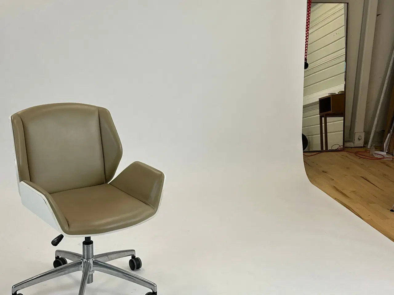 Billede 10 - Boss Design Kruze Mødestol (Beige)