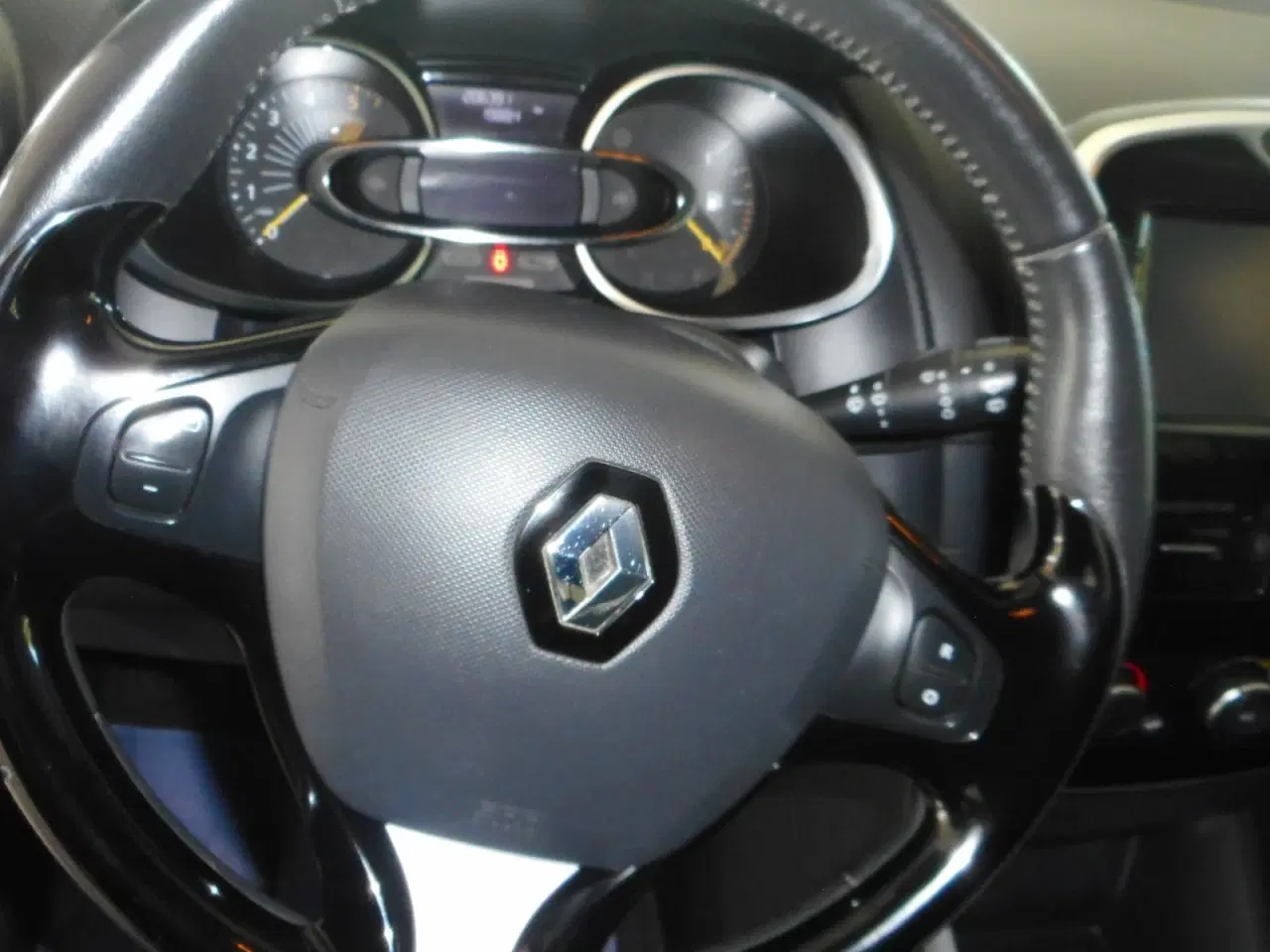 Billede 8 - Renault Clio IV 1,5 dCi 75 Expression Navi Style Sport Tourer