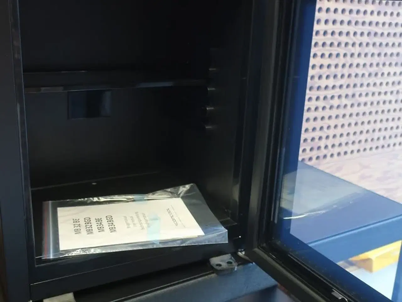 Billede 3 - Køleskab SCANCOOL MB 32 BGD