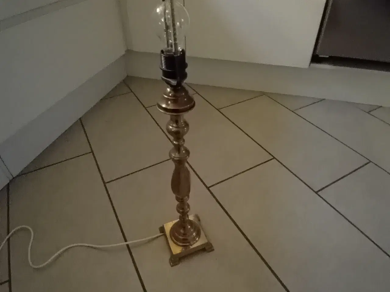 Billede 1 - Messing  lampe 