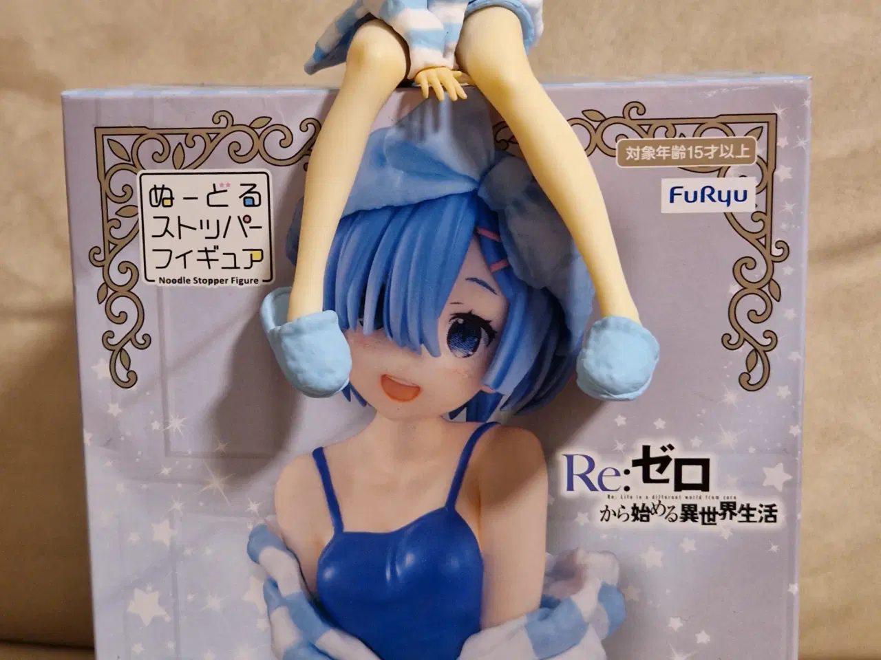 Billede 1 - Anime figur (Rem) siddende (noodle stopper)