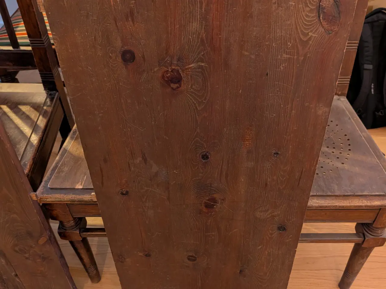 Billede 12 - Antikt spisebord med stole i egetræ