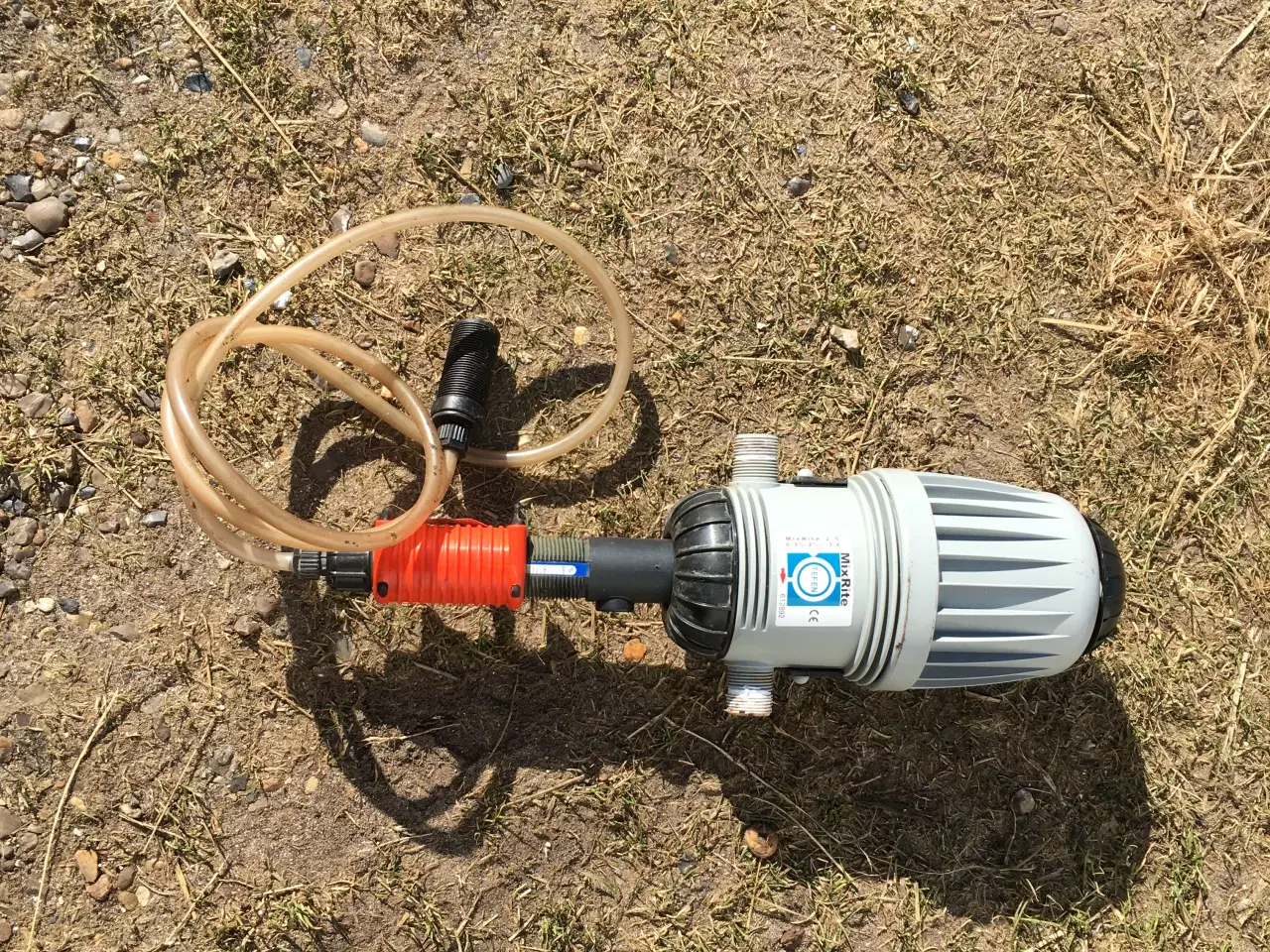 Billede 1 - Medicin blander til montering på vandforsyning