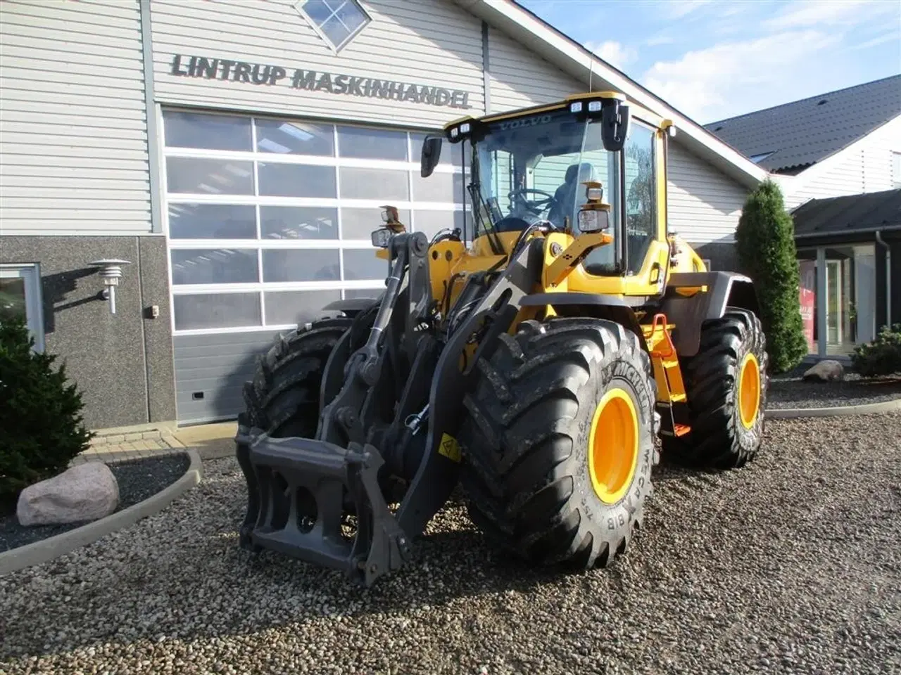 Billede 16 - Volvo L 70 H H2, BEMÆRK MED GARANTI FRA VOLVO FREM TIL DEN 18.6.2026. AGRICULTURE DK-maskine, Co-Pilot & med 750mm Michelin MEGA X BIB hjul.