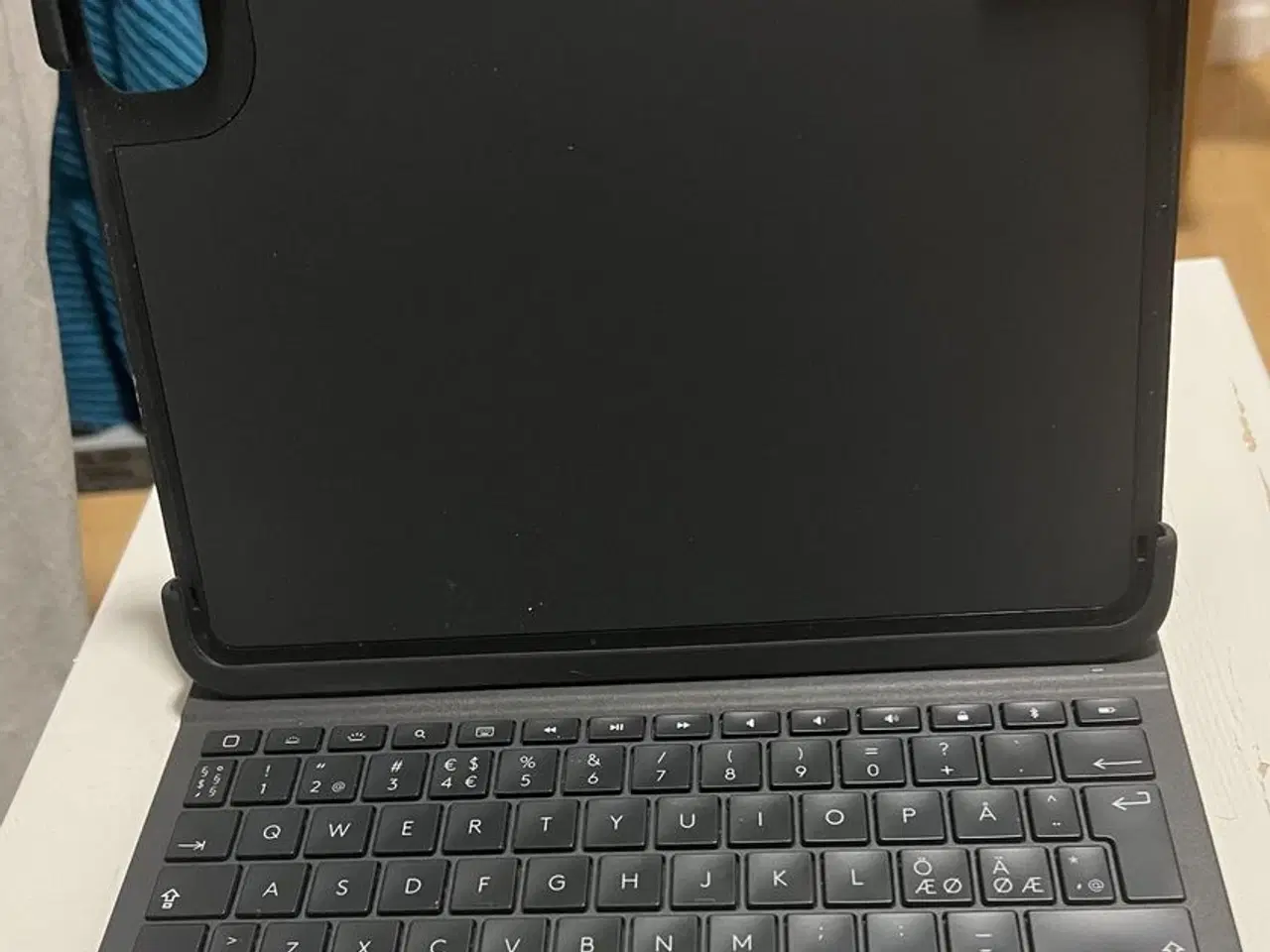 Billede 1 - Logitech Slim Folio Pro - Tastatur