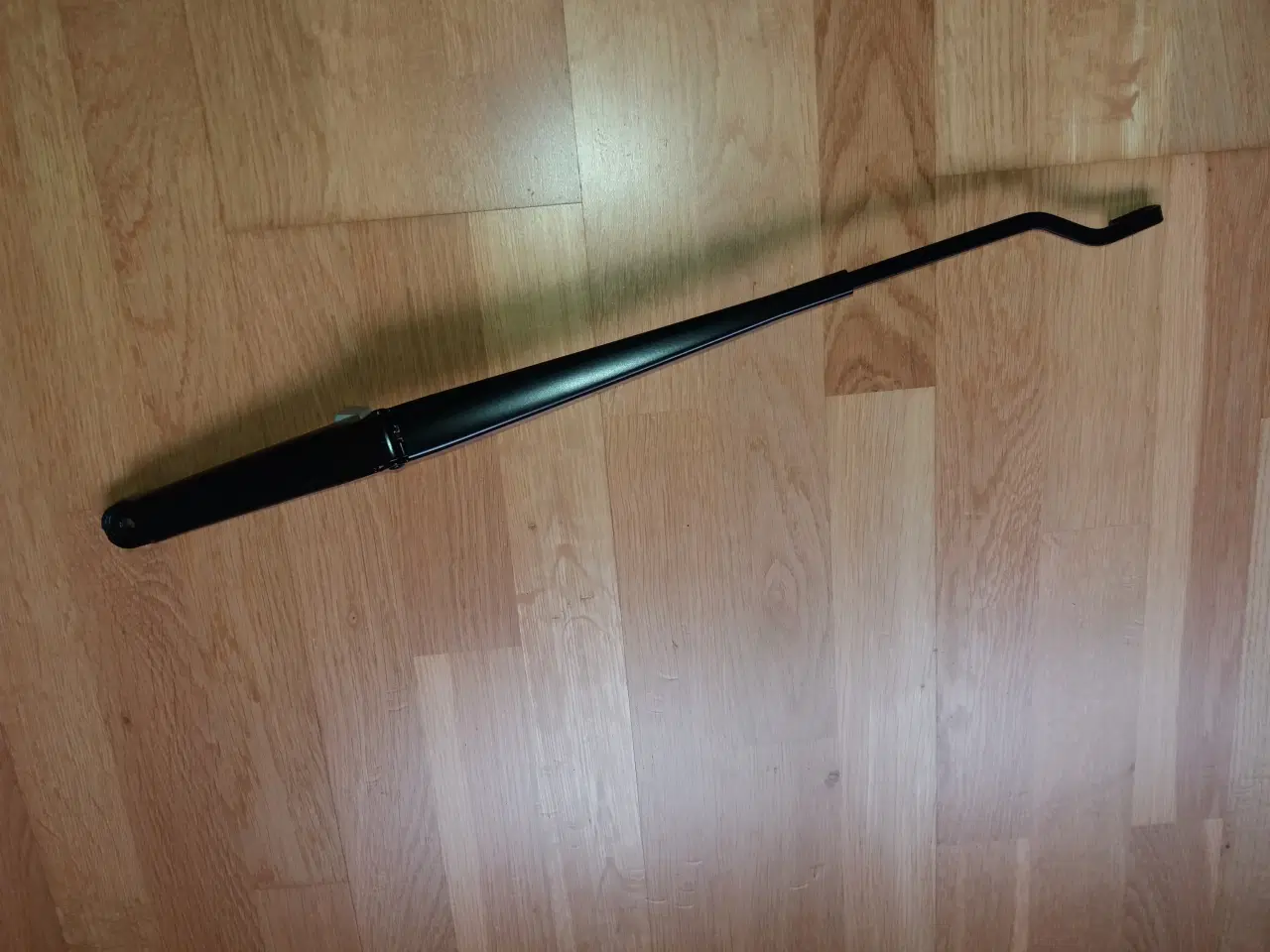 Billede 1 - Viskerarm foran Toyota Avensis