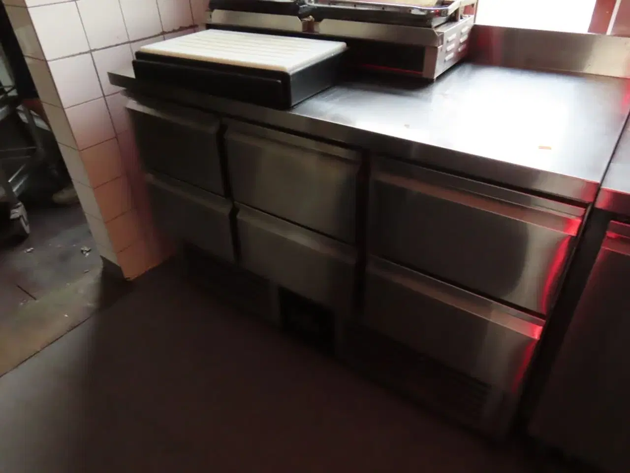 Billede 1 - Kølebord i rustfrit stål GGMGASTRO