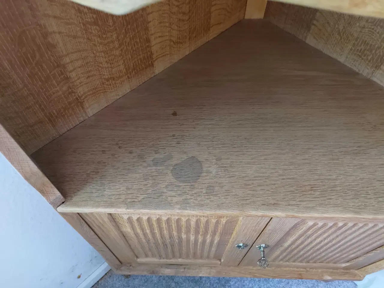 Billede 3 - HELT PARTI MØBLER SÆLGES BILLIGT -SKAL VÆK NU.