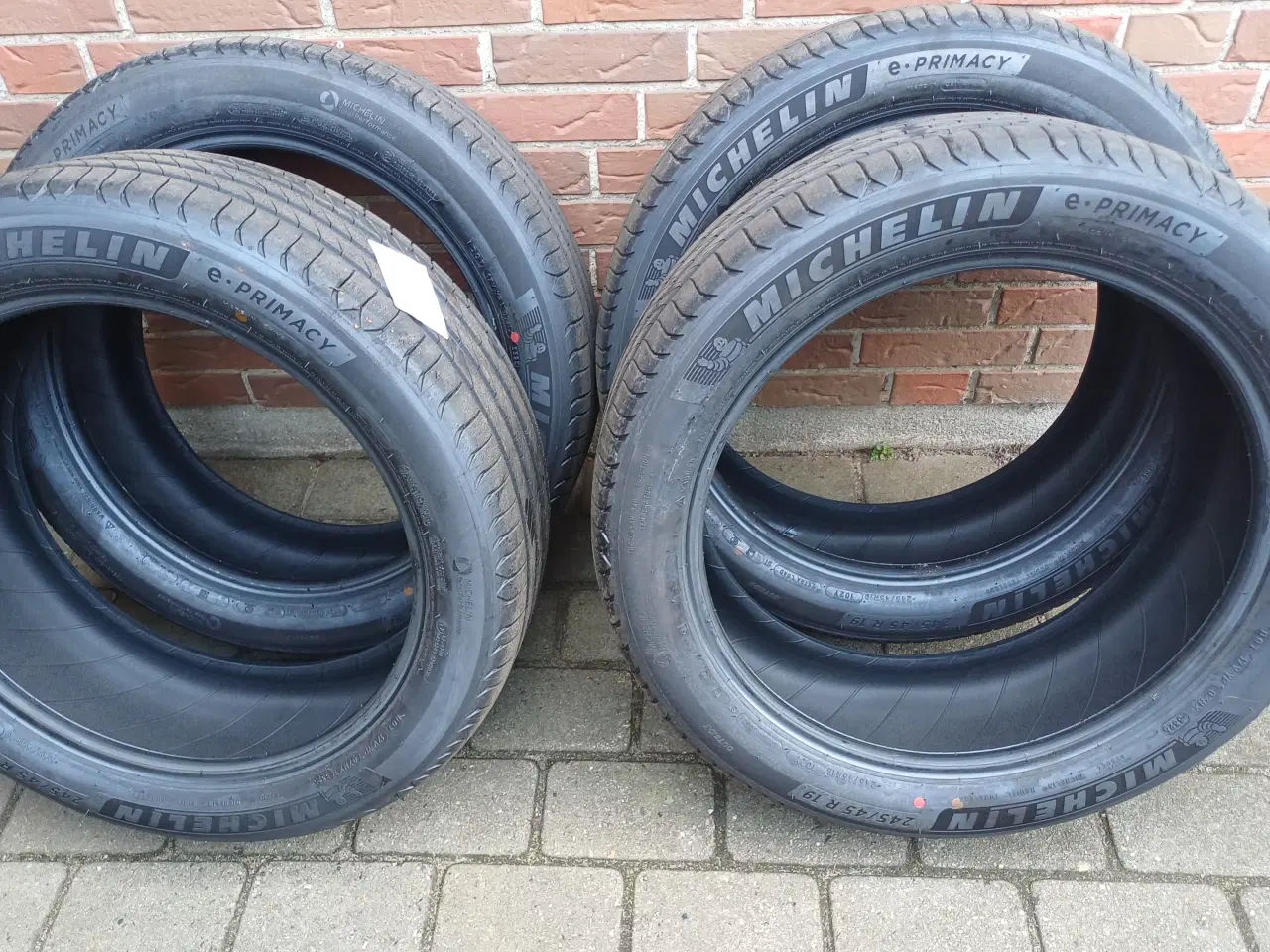 Billede 2 - Nye Michelin sommerdæk