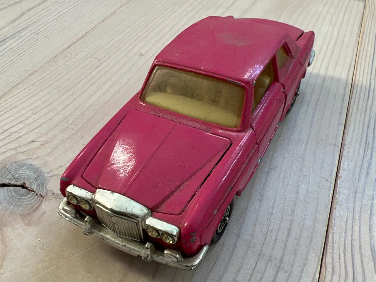 Billede 3 - Gamle legetøjsbiler