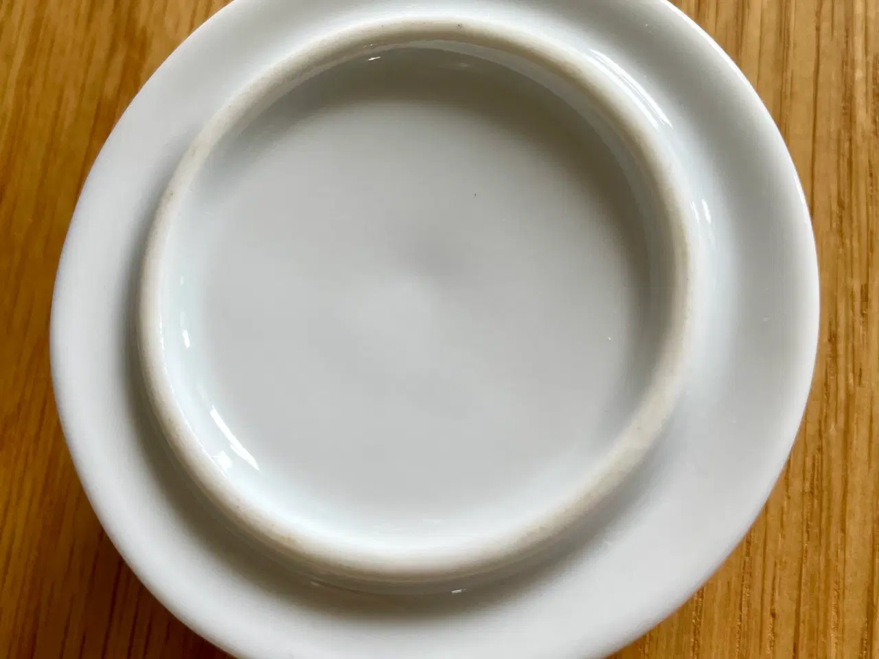 Billede 17 - Bjørn Wiinblad låg krukker i guld & hvid