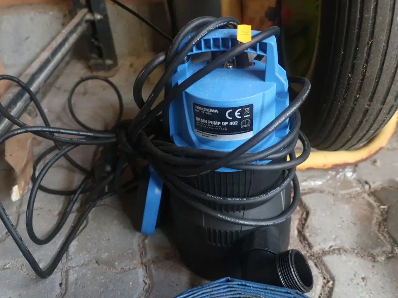 Billede 5 - Trillebør samt dykpumpe BILTEMA DP 402