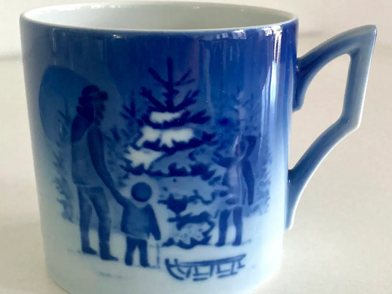 Billede 2 - Royal Copenhagen Julekop 1979