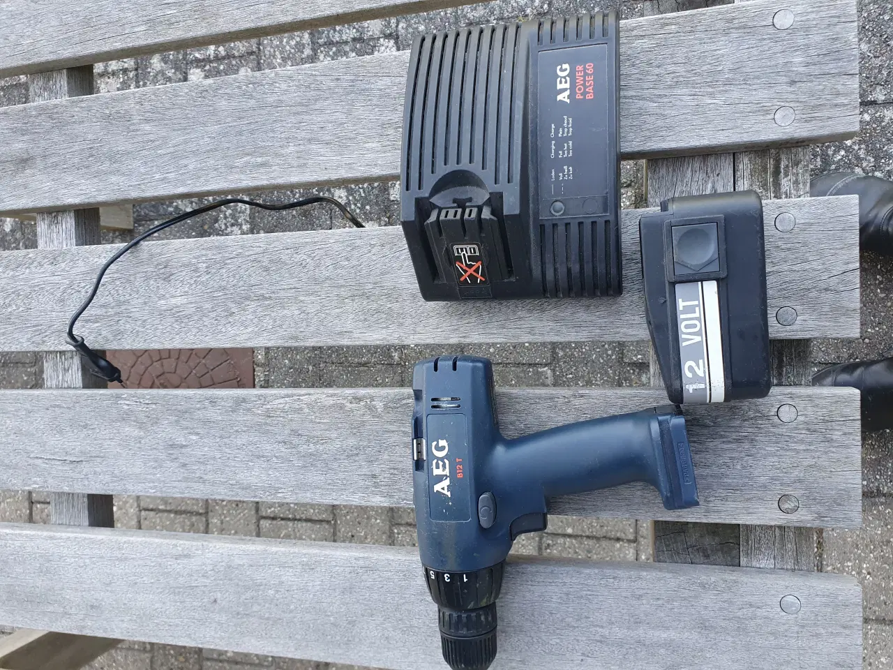 Billede 2 - AEG lader mv.