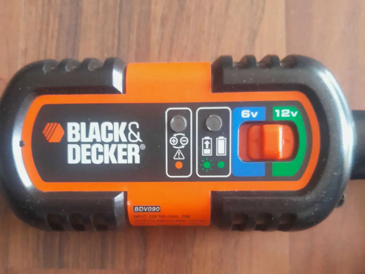 Billede 2 - Lader til mc 12 volt.