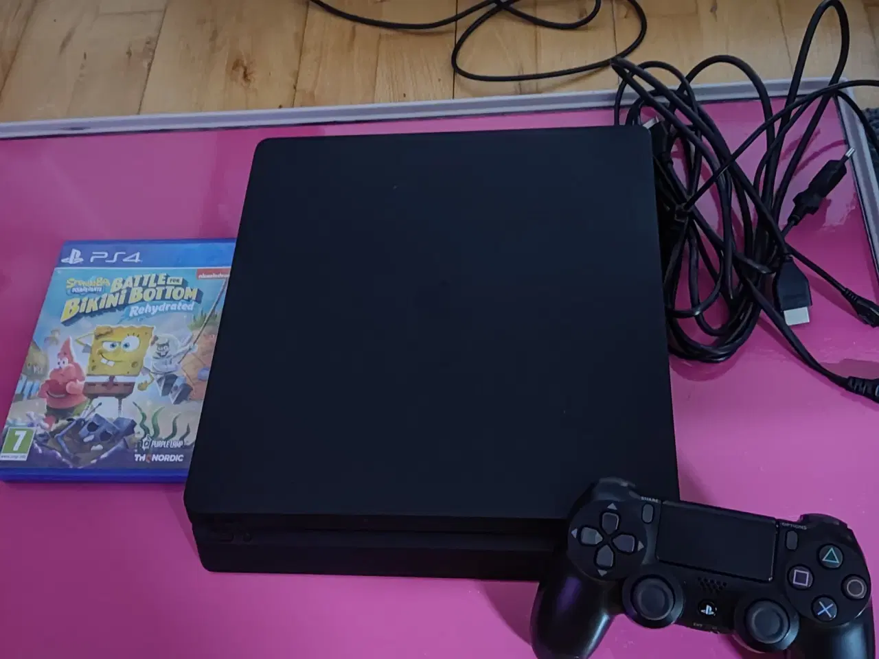 Billede 1 - Playstation 4 SLIM 1TB 