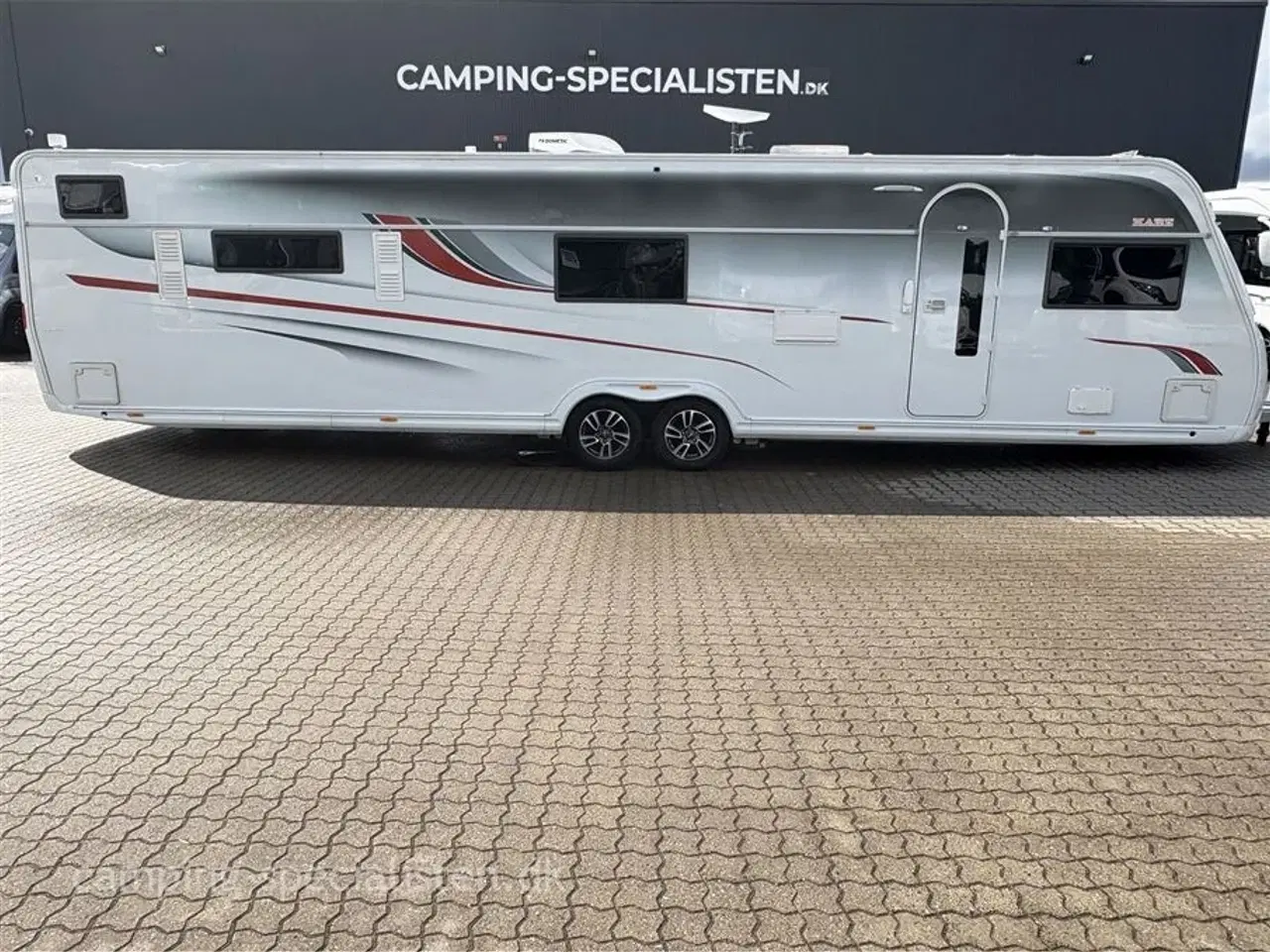 Billede 1 - 2019 - Kabe Imperial 1000 TDL E8/DL   Liebhaver campingvogn - Kabe Imperial 1000 TDL KS 2019 - Se den nu hos Camping-Specialisten.dk