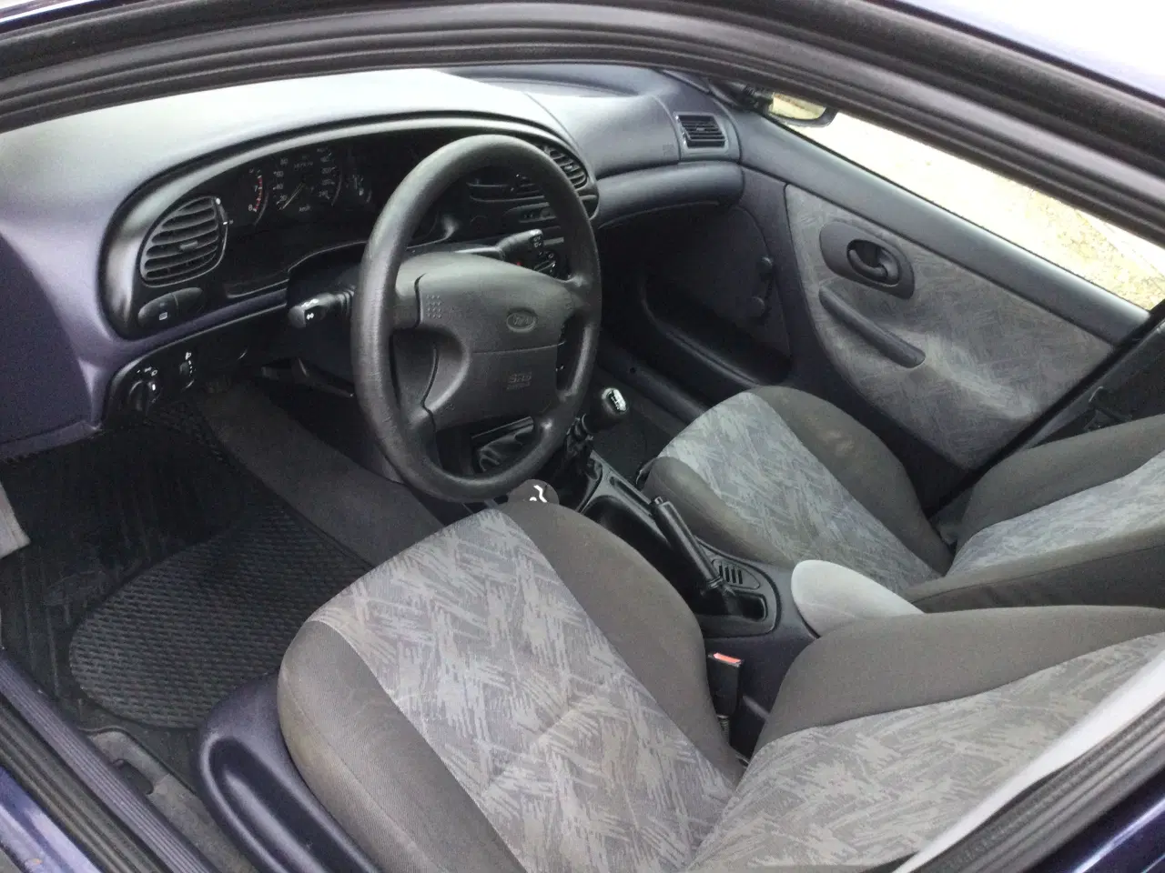 Billede 2 - Næsten som ny bil