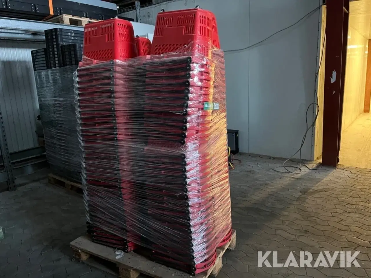 Billede 2 - Indkøbskurve på hjul 1 palle - 129 styk