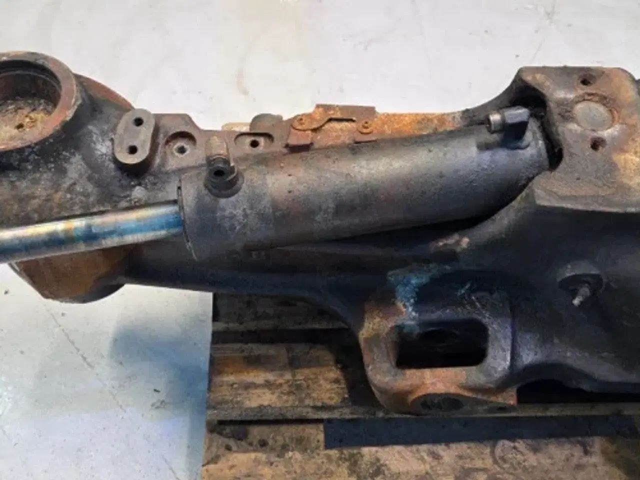 Billede 9 - Case Optum 300 Foraksel Hus 47489534