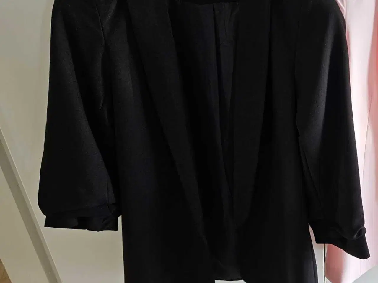 Billede 1 - Blazer jakke, sort, sort, ny