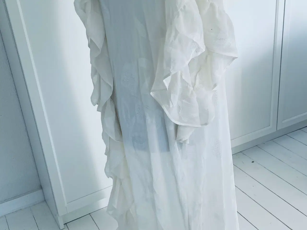 Billede 6 - Smuk kjole i god stand 