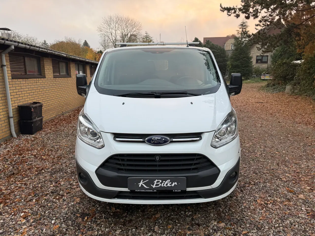 Billede 2 - Ford transit med lav km og træk til 2800 kg