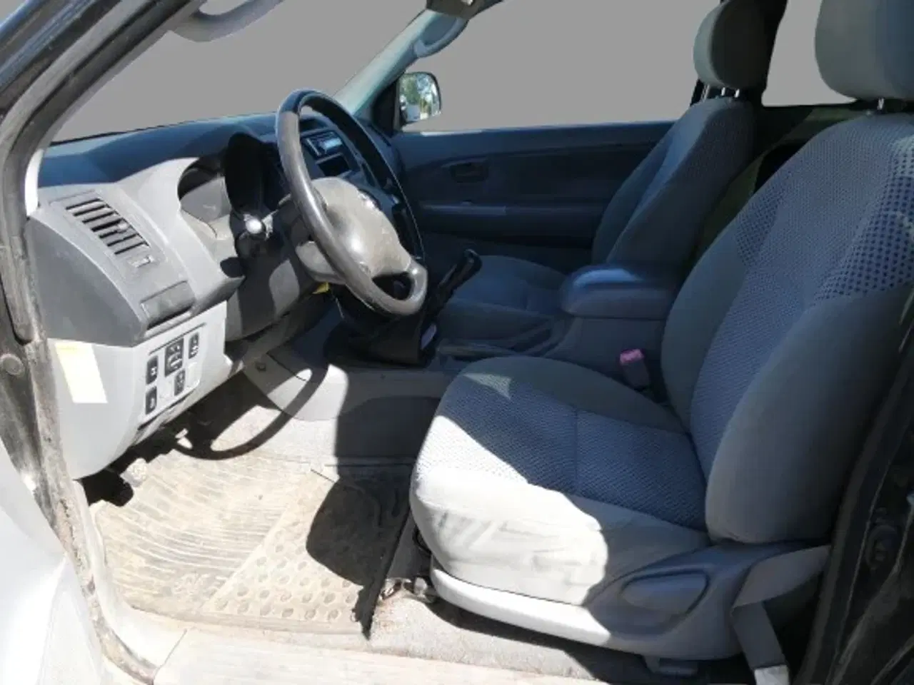 Billede 4 - Toyota HiLux 2,5 D-4D 120 Ex.Kab 4x4 SR5