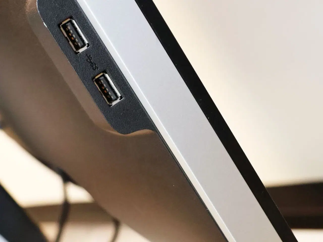 Billede 5 - 27" Dell UltraSharp U2713HMt