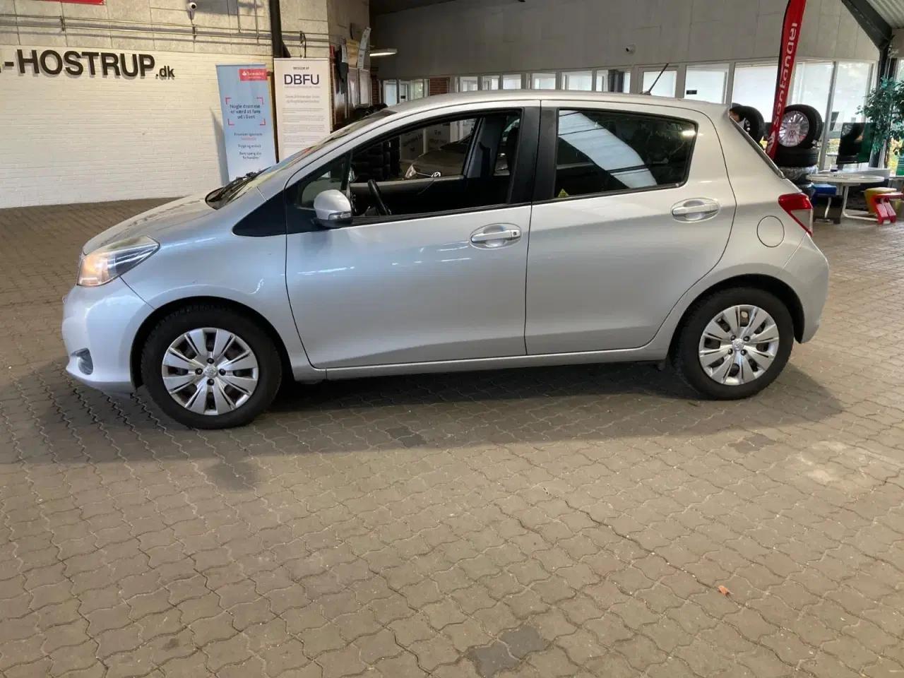 Billede 2 - Toyota Yaris 1,0 VVT-i T2 Touch