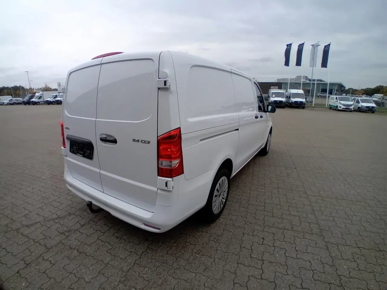 Billede 2 - Mercedes Vito 114 2,0 CDi A2 Kassevogn PRO aut. RWD