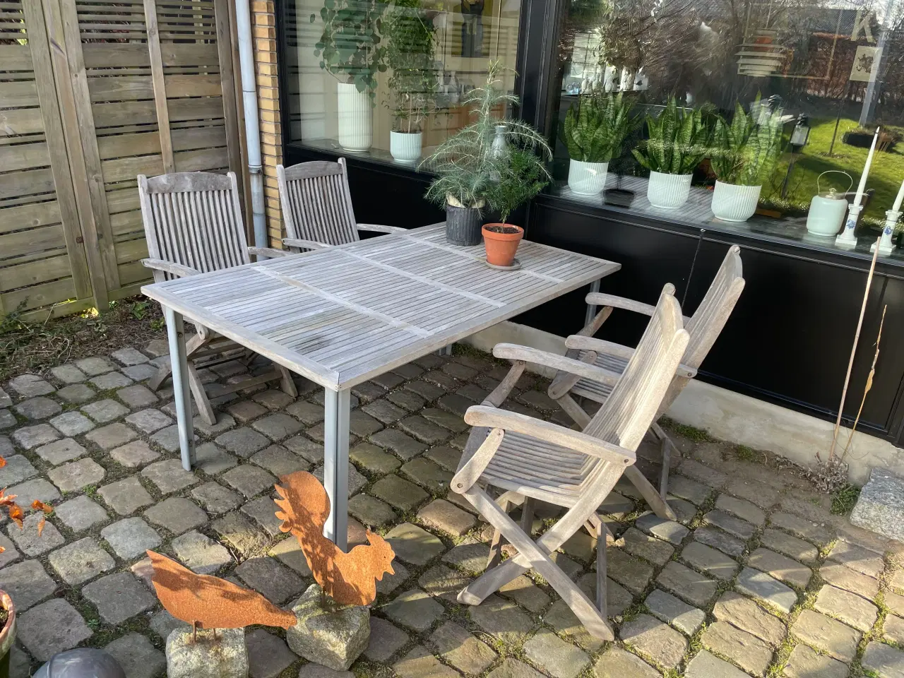 Billede 6 - Havebord og 4 havestole træ hårdttræ