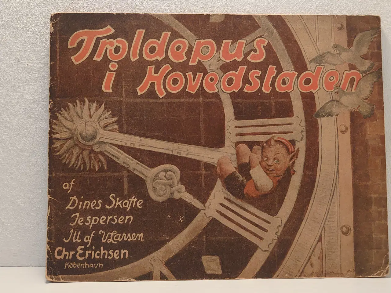 Billede 1 - D. Skafte Jespersen:Troldepus i Hovedstaden. 1945.