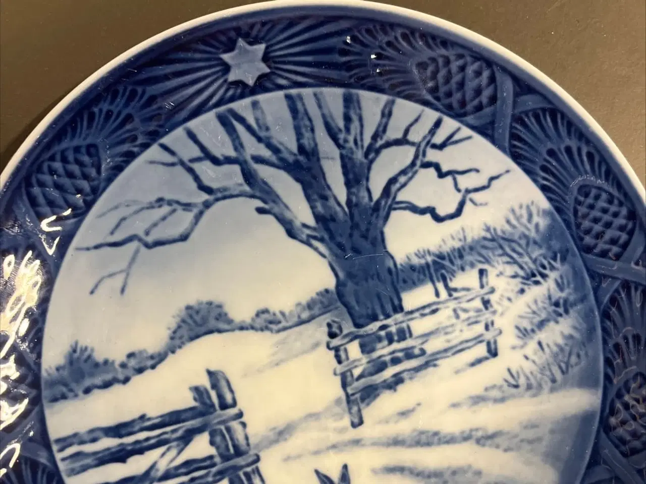 Billede 2 - Royal Copenhagen platte 1971